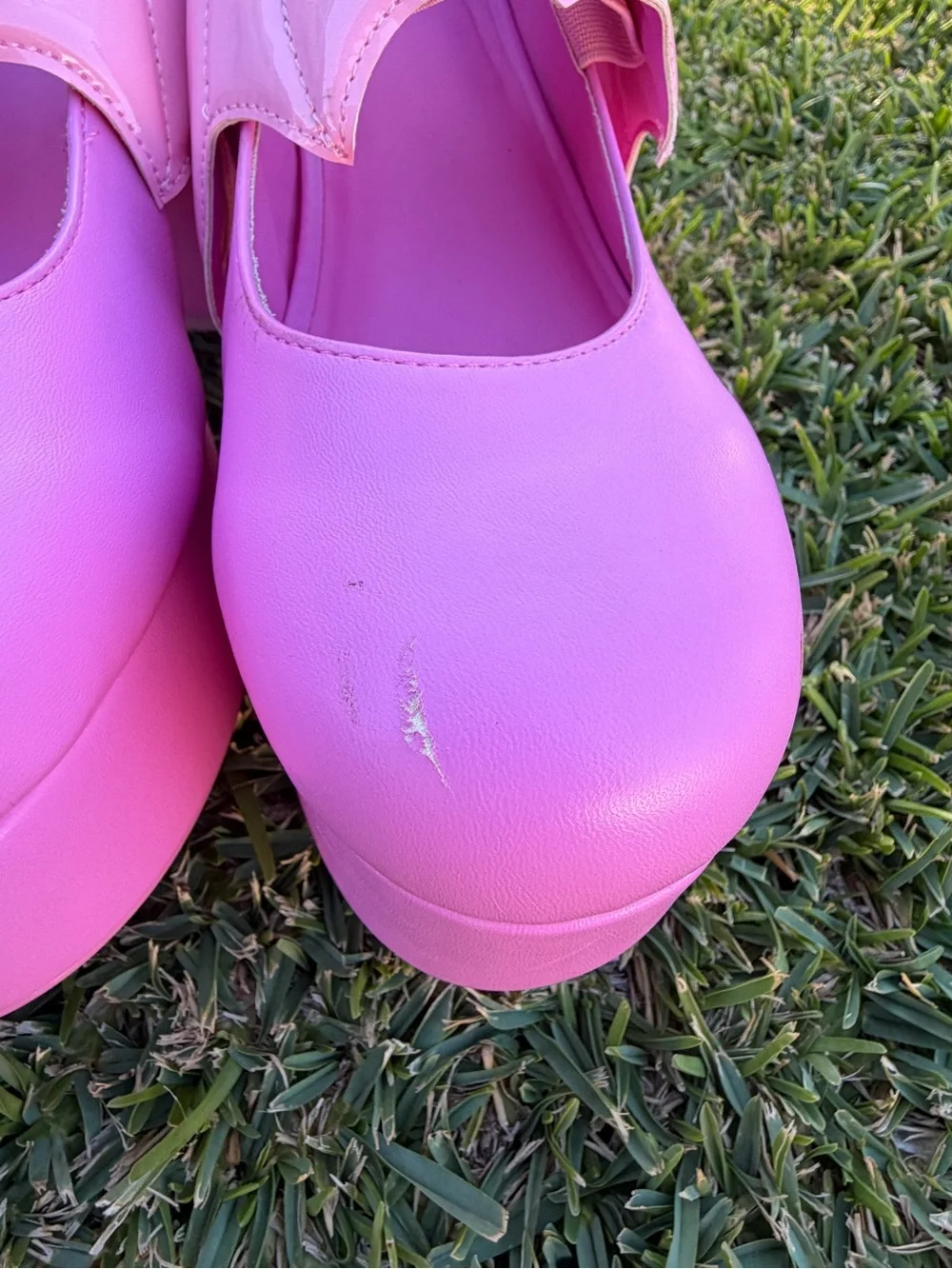 Monster High X YRU Draculaura Pink Deelite Heels Size 11
